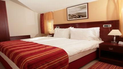 Atrium Residence Comfort Apartment