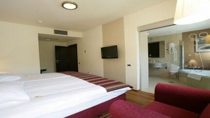 Atrium Residence Luxury Apartment