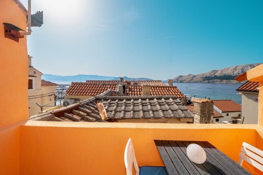 Apartment Placa with Balcony and Sea View