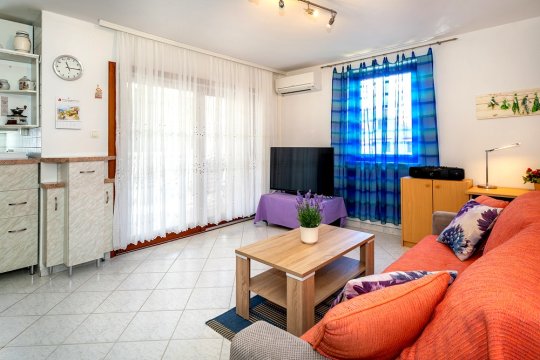 Apartment Anka with Balcony
