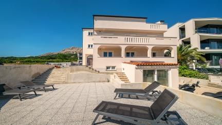 Apartment Gerta 4 with Balcony and Sea View