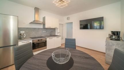 Apartman Gerta 3 s balkonom i pogledom na more