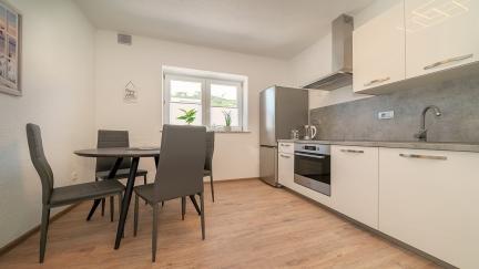 Apartman Gerta 3 s balkonom i pogledom na more