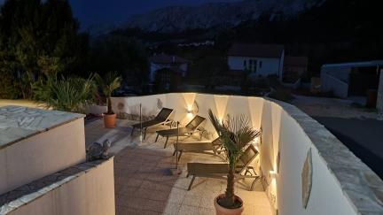 Apartman Gerta 5 s balkonom i pogledom na more