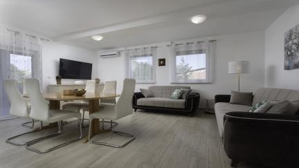 Apartman Kovac 1 s terasom