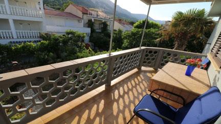 Apartment Svajka 3 with Balcony and Close to Beach