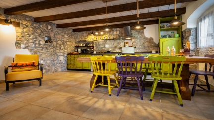 Rustic Stonehouse with Jacuzzi