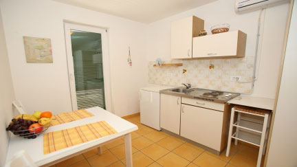 City Center Apartment B2 with Balcony and Close to the Beach