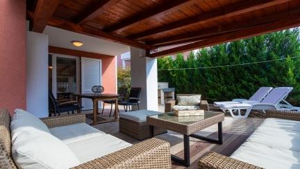 Apartman Adria Garden 2 s terasom
