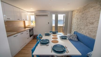 Apartment Hrvoje by the beach