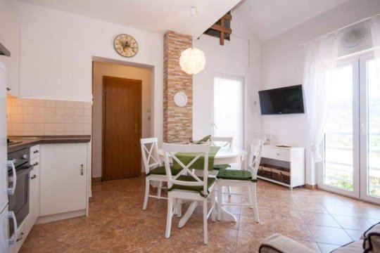 Appartement Zlatko avec balcon et vue sur la mer