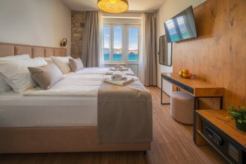 Castellum Besca - Deluxe Double Room #4 with Sea View
