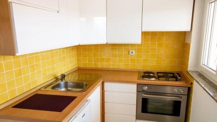 Apartman Damir s balkonom u mirnom području