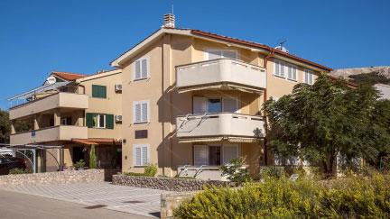 Apartma Mare 5 s teraso in blizu plaže