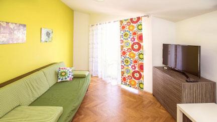 Apartma Mare 5 s teraso in blizu plaže
