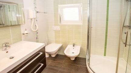 Apartma Mare 5 s teraso in blizu plaže