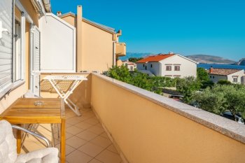 Studio Apartment Matea 2