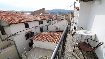 Apartman Dusanka s balkonom u starom dijelu