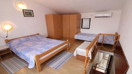 Apartman Dusanka s balkonom u starom dijelu