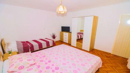 Studio Apartment Meri for 2 or 3 Persons