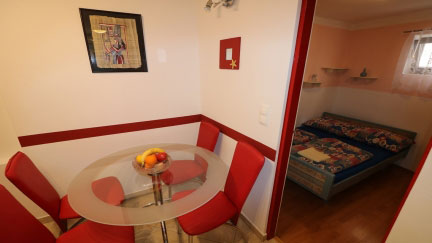Apartment Vida for 3 Persons Close to the Beach
