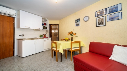 Apartman Ivo s pogledom na more