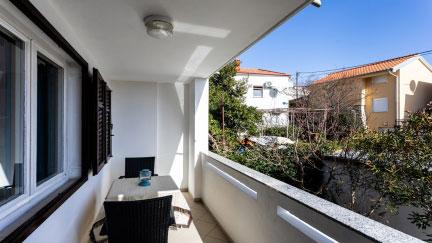 Studio Apartment Gilda 2 with Balcony in Quiet Area