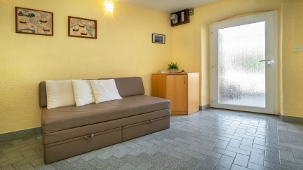 Apartman Ivo s terasom i pogledom na more