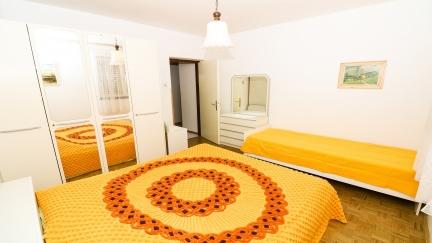 Apartman Antica A/3+2 s terasom