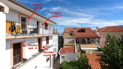 Studio Apartment By The Way 6 with Balcony