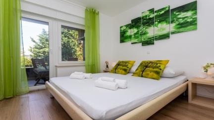 Apartman Joel s terasom