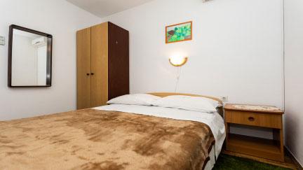 Studio Apartman Mira s terasom i dodatnim ležajem