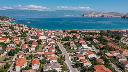 Apartman Magla A2+1 s terasom i pogledom na dvoriste