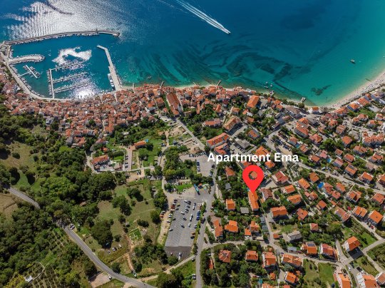 Apartment Ema mit Terrasse und Meerblick