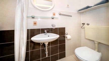 Apartman Cavrak M. s balkonom i pogledom na more