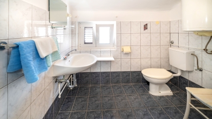 Apartman Cavrak M. s balkonom i pogledom na more