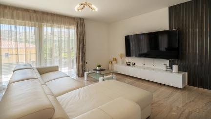 Villa Marina s bazenom