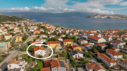 Apartman Robert s 2 dvokrevetne sobe i terasom