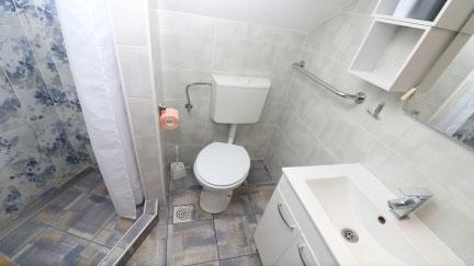 Apartman Pijero s terasom u mirnom dijelu