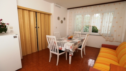 Holiday Apartment Davor 1 with Terrace and Close to the Beach