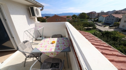 Apartman Tomasic 13 s balkonom i blizu plaze