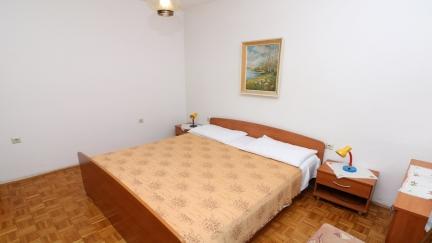 Apartman Tomasic 14 s balkonom i blizu plaze