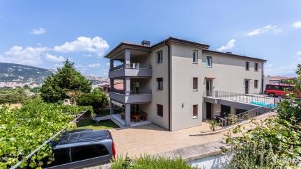 Apartment Elina with Balcony