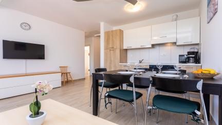 Apartman Elina s balkonom