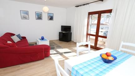 Apartman Bozica s 2 dvokrevetne sobe i terasom