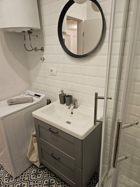 Studio apartman Prvic s pogledom na more