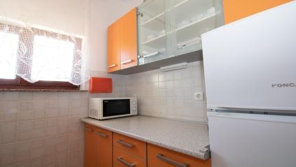 Apartman Bozica s terasom u mirnom dijelu