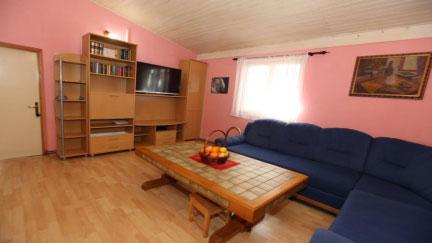 Apartman Vida s terasom i blizu plaze