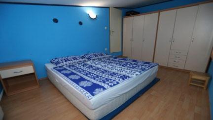 Apartman Vida s terasom i blizu plaze