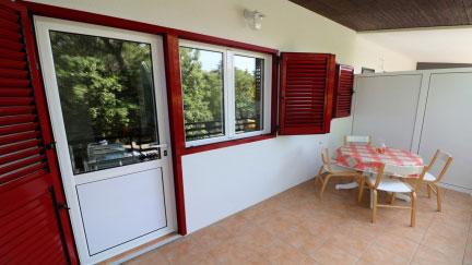 Apartment Alan with Balcony and Close to the Beach